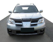 Mitsubishi Outlander 2001–2006 Konepellin kiveniskusuoja Logo 2001-2006 (SIM) kuva 1