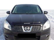 Nissan Qashqai 2007–2010 Konepellin deflektori logolla (SIM) kuva 1