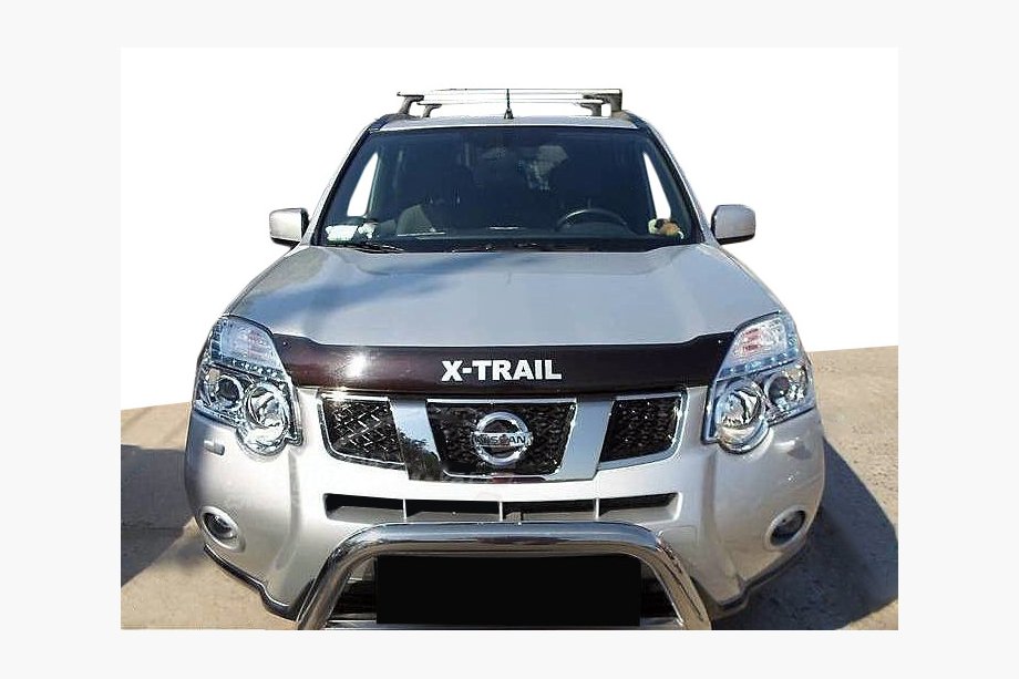 Nissan X-trail T31 2007–2014 Konepellin tuuliohjain logolla (SIM) Image