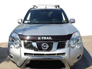 Nissan X-trail T31 2007–2014 Konepellin tuuliohjain logolla (SIM) kuva 1