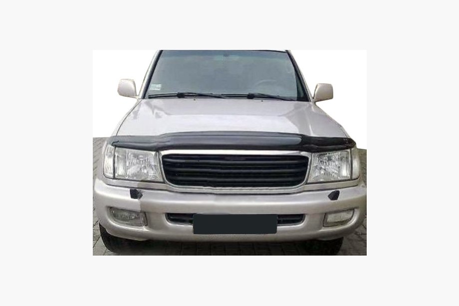 Toyota Land Cruiser 100 1998–2007 Konepellin tuuliohjain (SIM) Image
