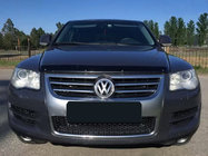 Volkswagen Touareg 2002–2010 Konepellin tuuliohjain (SIM) kuva 1