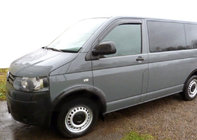 Volkswagen T5 Multivan 2003–2010 Tuuliohjaimet sivuikkunoihin (2 kpl, SIM) kuva 1