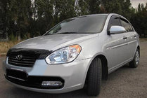 Hyundai Accent 2006–2010 Konepellin tuuliohjain (SIM) kuva 1