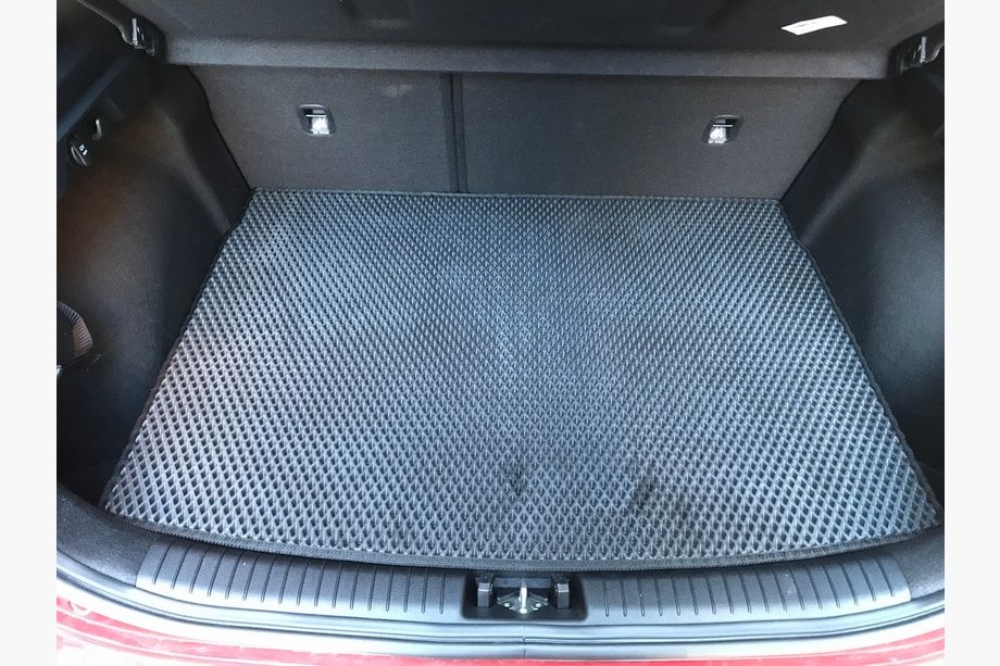 Kia Ceed 2018– Tavaratilan matto (EVA, musta) Image