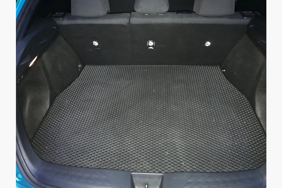 Toyota C-HR 2016–2023 Tavaratilan matto (EVA, musta) Image
