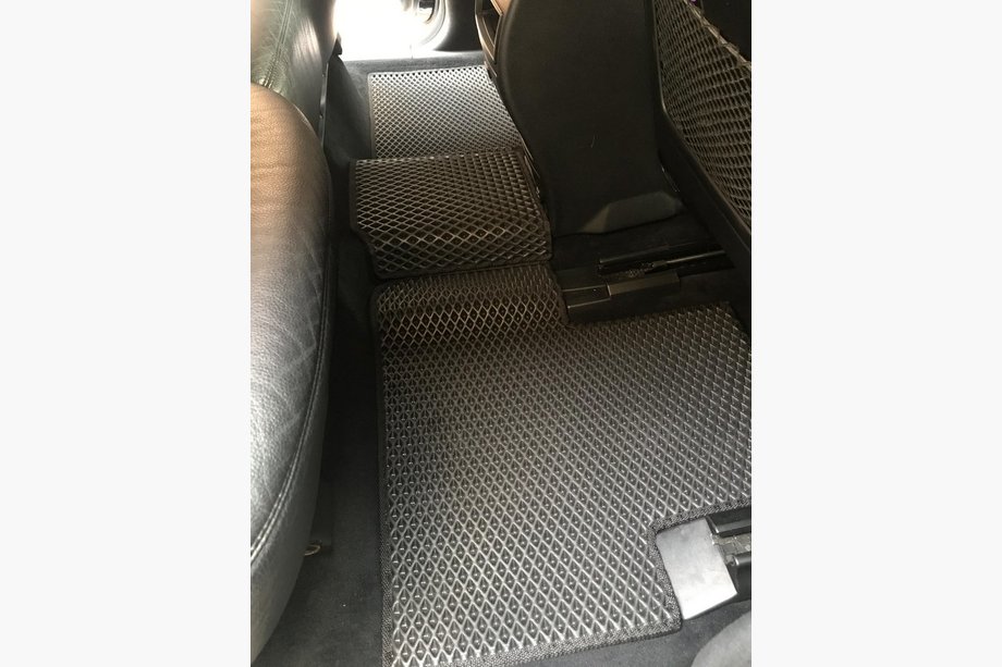 Mercedes GL-sarja X164 2006–2012 EVA-automattosarja (5-paikkainen, musta) Image