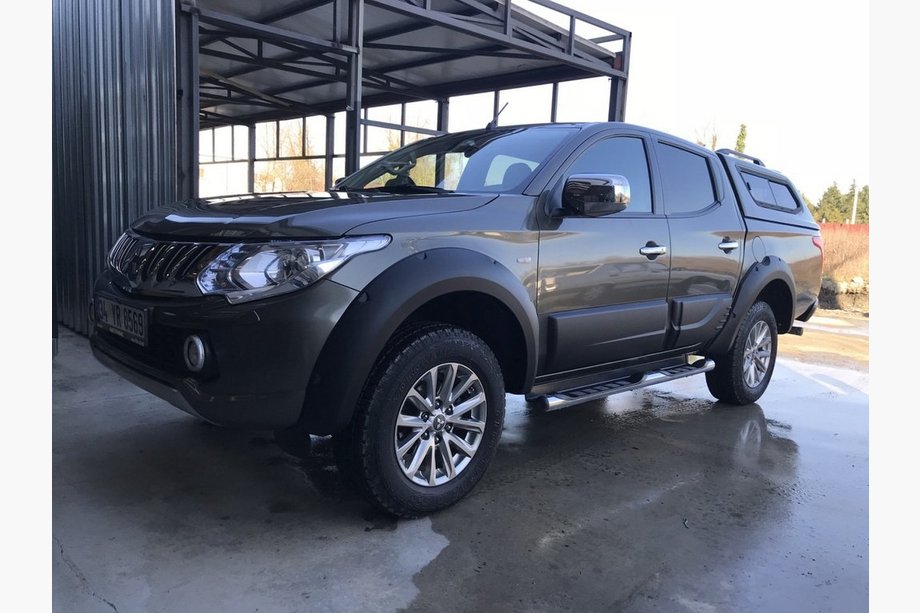Mitsubishi L200 2015–2024 OmsaLine ovilistat (ABS) Image