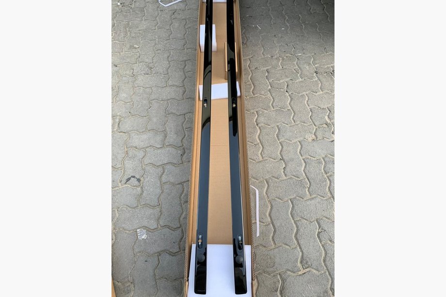 Toyota Land Cruiser Prado 150 2009–2023 Lexus-tyyliset kattokaiteet (2 kpl, mustat) Image