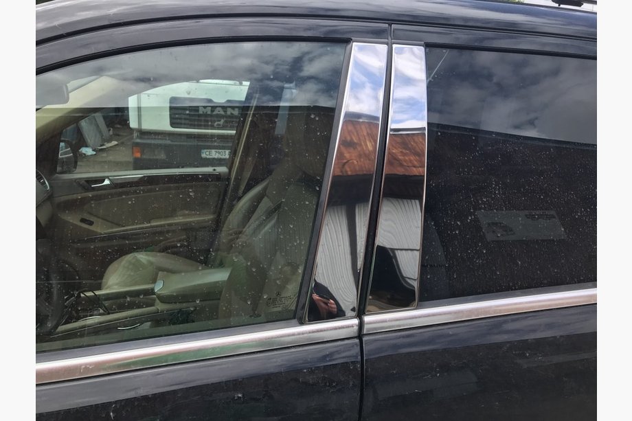 Mercedes GL-sarja X164 2006–2012 Ovipilarilistat (6 kpl, ruostumaton teräs) Image