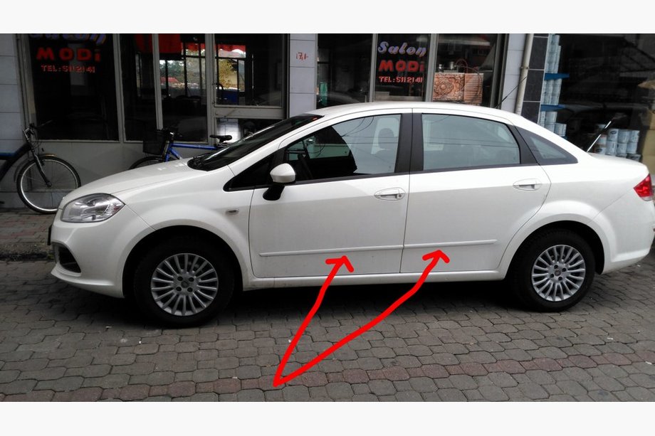 Fiat Linea 2006–2018 Muoviset ovilistat (sarja) Image