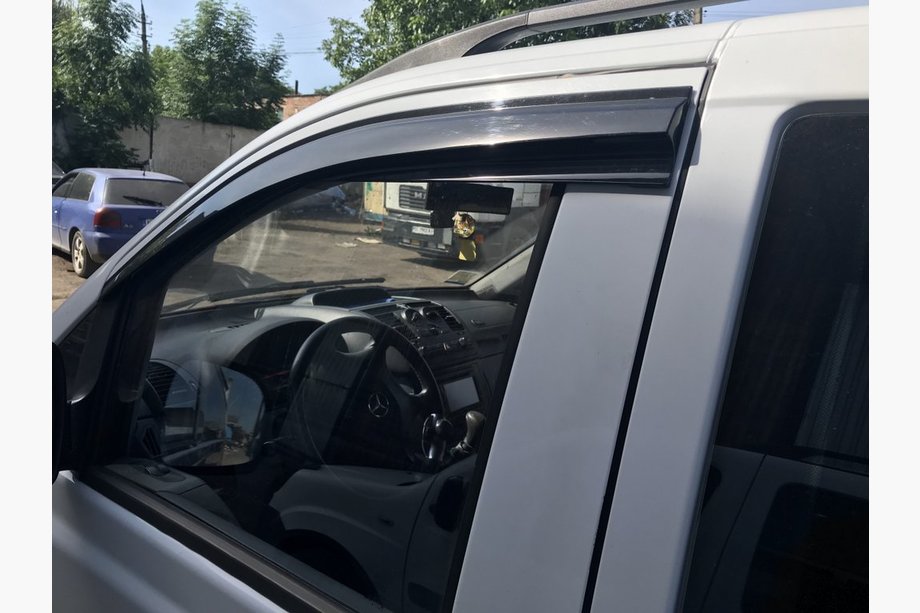 Mercedes Viano 2004–2014 Tuuliohjaimet (2 kpl, Sunplex Sport) Image