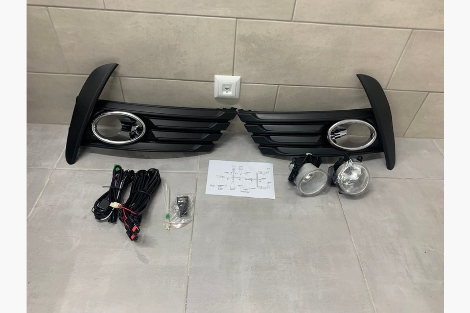 Toyota Corolla 2013–2019 Sumuvalot 2017-2019 (halogeeni) Image