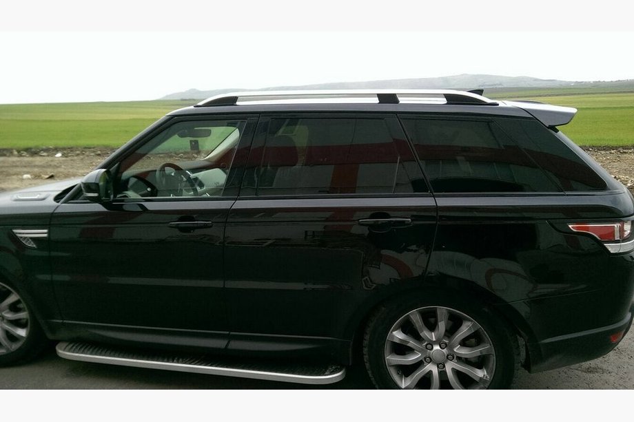 Range Rover Sport 2014–2022 Skyport kattokaiteet (Harmaa) Image