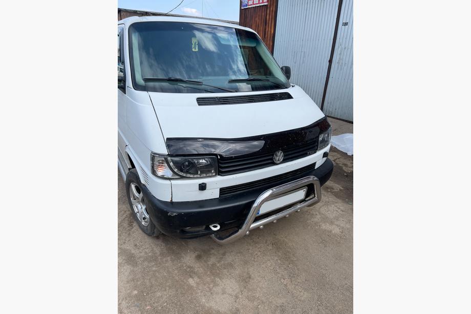 Volkswagen T4 Transporter 1990–2003 Kiveniskusuoja konepeltiin (suorat ajovalot) (HIC) Image