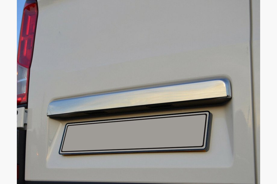 Volkswagen Crafter 2016– Rekisterikilven ylälista (ei kameraa, ruostumaton teräs) Carmos - turkkilainen teräs Image