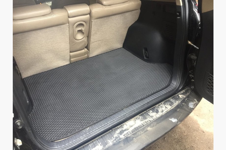 Toyota Rav 4 2006–2013 Tavaratilan matto (EVA, musta) Image