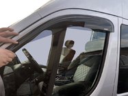 Fiat Ducato 2006–2025 Ikkunan tuuliohjaimet (2 kpl, Niken) kuva 8