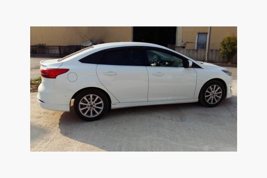 Ford Focus III 2011–2017 Sivukynnykset Sedan 2015↗ (maalattavaksi) Image