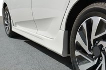 Honda Civic Sedan X 2016–2021 Sivuhelmat (maalattavaksi) kuva 1