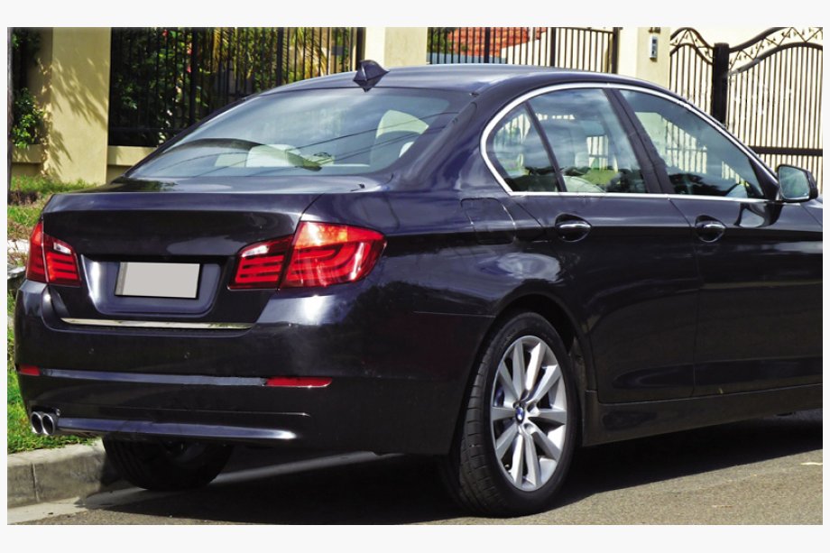 BMW 5-sarja F10/F11 2010–2016 Tavaratilan kynnyssuoja (Sedan) (ruostumaton teräs) Image