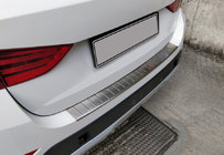 BMW X1 E84 2009–2015 OmsaLine takapuskurin suojalista (RST) kuva 3