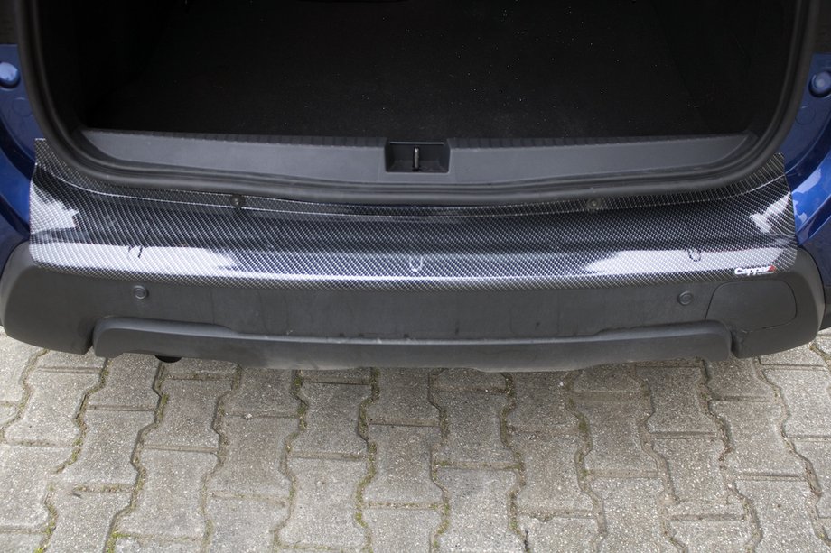 Dacia Duster 2018–2024 Takapuskurin suojalista EuroCap (ABS, hiilikuitu-look) Image