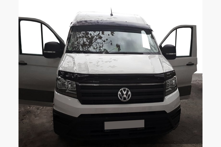 Volkswagen Crafter 2016– Tuulilasin deflektori (kiiltomusta, 5 mm) Image