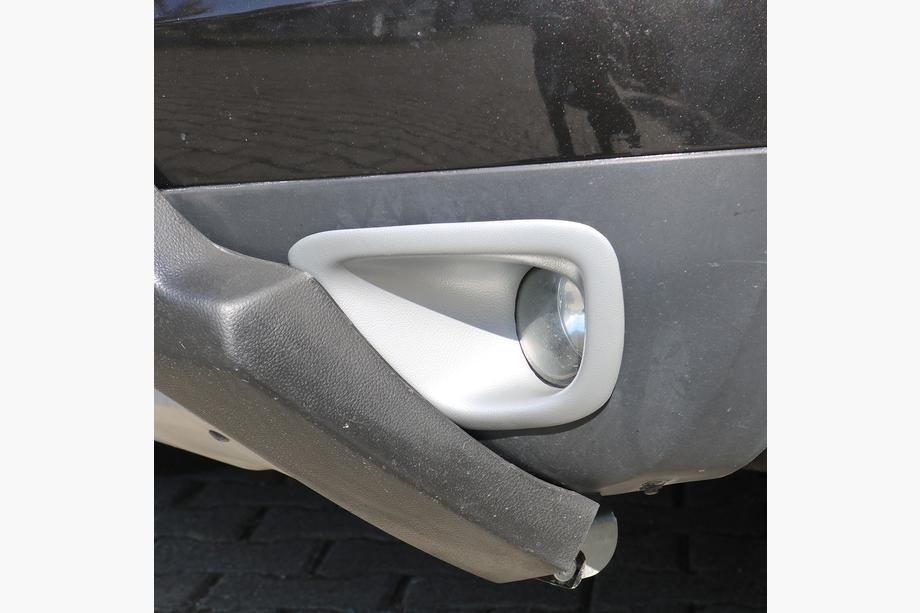 Renault Duster 2008–2017 Sumuvalon kehykset 2008-2013 (2 kpl, ABS) Image