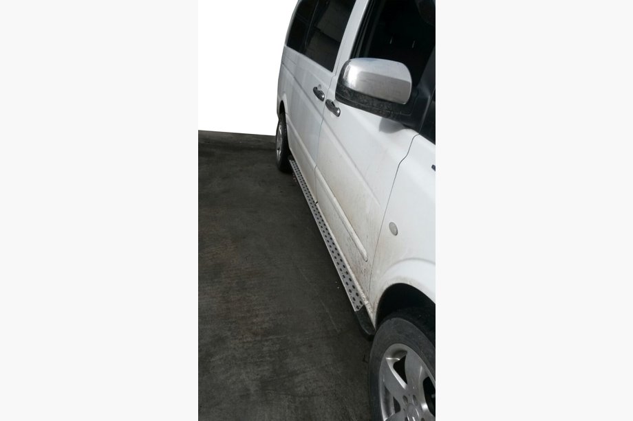 Mercedes Viano 2004–2014 Dot-line sivuaskelmat (2 kpl, alumiini) Image