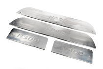Hyundai H300, H1, Starex 2008–2020 Ruostumattomat sisäkynnyslistat kuva 1