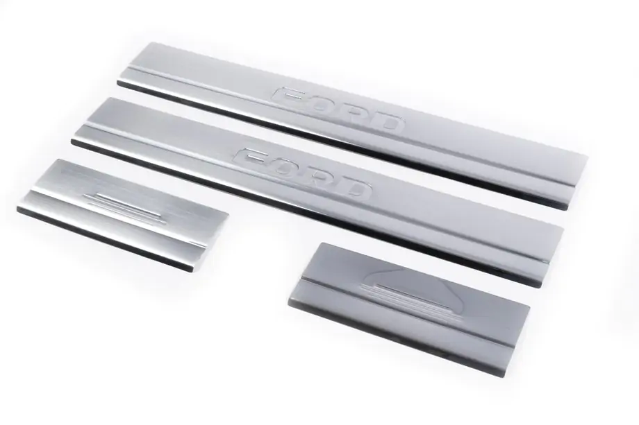Ford Kuga 2008–2013 Carmos V1 kynnyslistat (4 kpl, ruostumaton teräs) Image