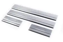 Ford Kuga 2008–2013 Carmos V1 kynnyslistat (4 kpl, ruostumaton teräs) kuva 1