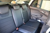 Ford Focus III 2011–2017 Mallikohtaiset keinonahkaiset istuinsuojat Brothers Dynamic kuva 11