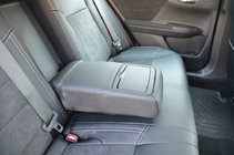 Honda Accord IX 2013–2017 Istuinsuojat Alcantara ↗ keinonahka kuva 5