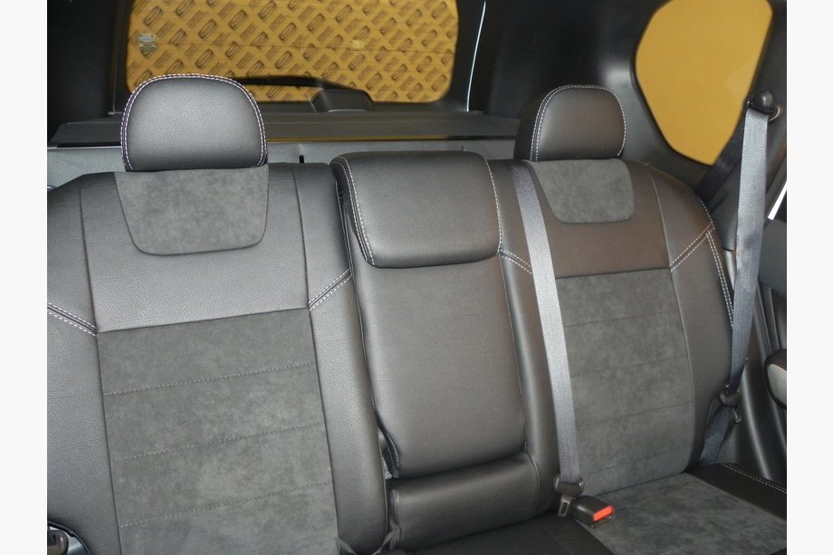 Nissan X-trail T31 2007–2014 SoyuzAuto Leather-style istuinsuojat Image