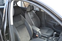 Skoda Octavia II A5 2006–2010 SoyuzAuto Leather-style istuinsuojat kuva 1