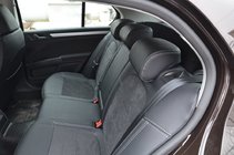 Skoda Superb 2009–2015 Istuinsuojasarja (2013↗, eko-nahka/Alcantara, Elite) kuva 3