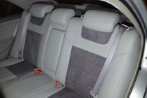 Toyota Camry 2006–2011 Istuinsuojat (keinonahka, Alcantaran korvike, Elite) kuva 5
