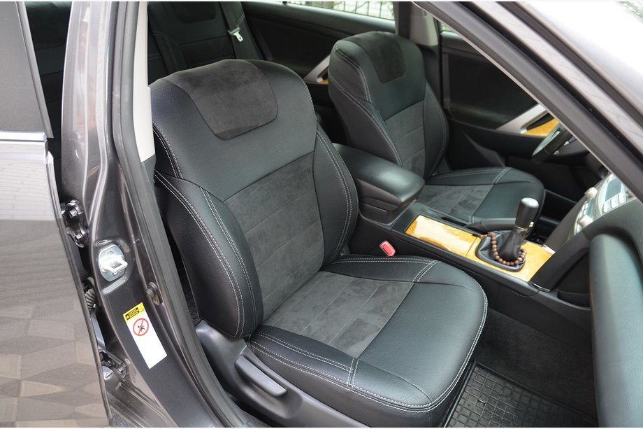 Toyota Venza 2008–2017 SoyuzAuto Leather-style istuinsuojat Image
