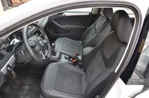 Volkswagen Jetta 2011–2018 SoyuzAuto Leather-style istuinsuojat kuva 1