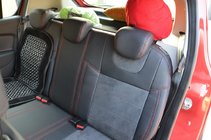 Renault Sandero 2013–2022 SoyuzAuto Leather style -auton istuinsuojat kuva 3