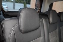 Peugeot Partner Tepee 2008–2018 Uutuus! SoyuzAuto Leather style -istuinsuojat kuva 7
