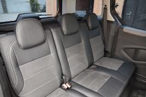 Peugeot Partner Tepee 2008–2018 Uutuus! SoyuzAuto Leather style -istuinsuojat kuva 8