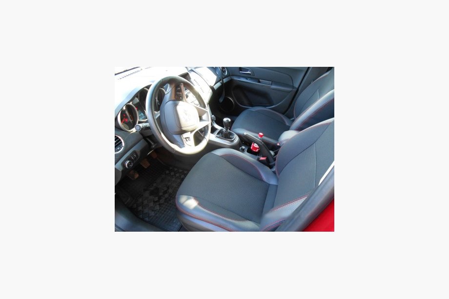 Chevrolet Cruze 2009–2015 Uutuus! Mallikohtaiset keinonahkaiset istuinsuojat Brothers Premium Image
