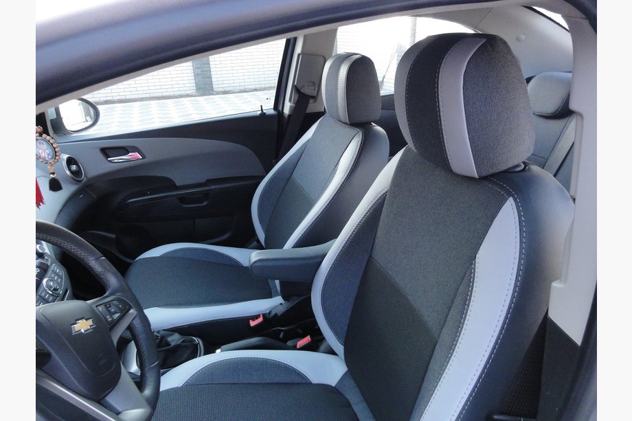Chevrolet Aveo T300 2011–2020 Uutuus! SoyuzAuto Premium -auton istuinsuojat Image