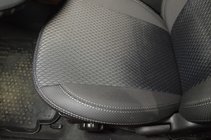 Geely Emgrand X7 2011– Uutuus! Brothers Premium -keinonahkaiset istuinsuojat kuva 3