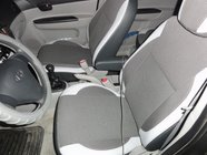Hyundai Accent 2006–2010 Premium-tekonahkaiset istuinpäälliset kuva 1
