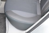 Hyundai Accent 2006–2010 Premium-tekonahkaiset istuinpäälliset kuva 5