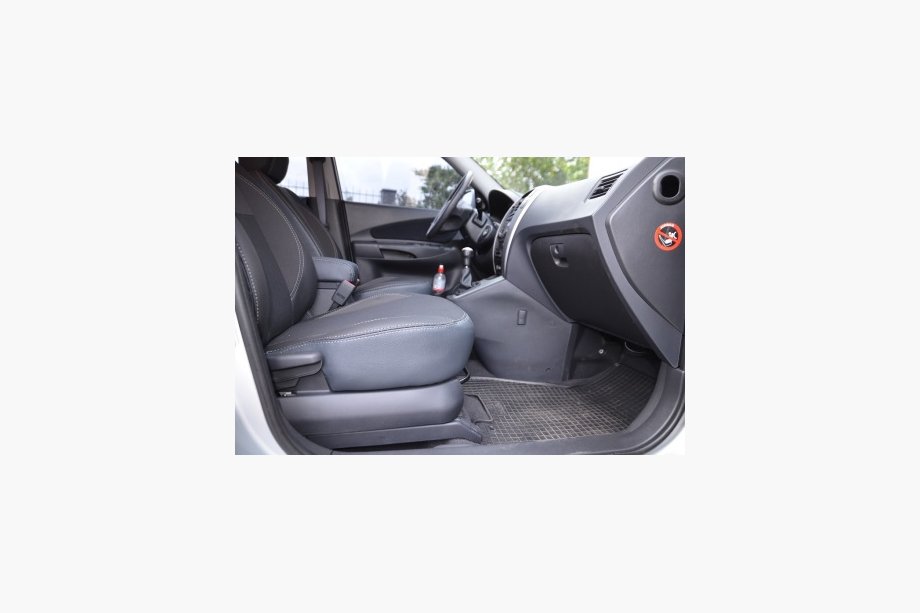 Hyundai Tucson JM 2004– Uutuus! SoyuzAuto Premium -auton istuinsuojat Image